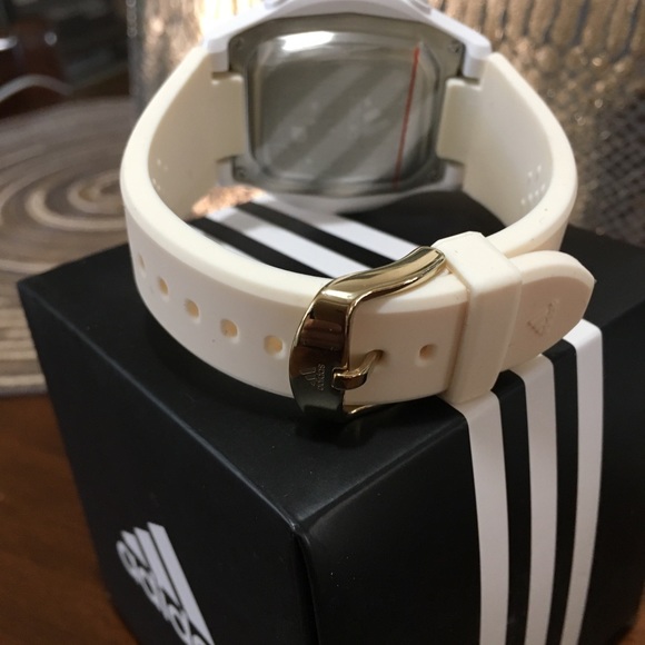 Adidas Watch - Picture 6 of 7
